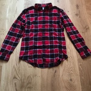 Flannel top. Size M